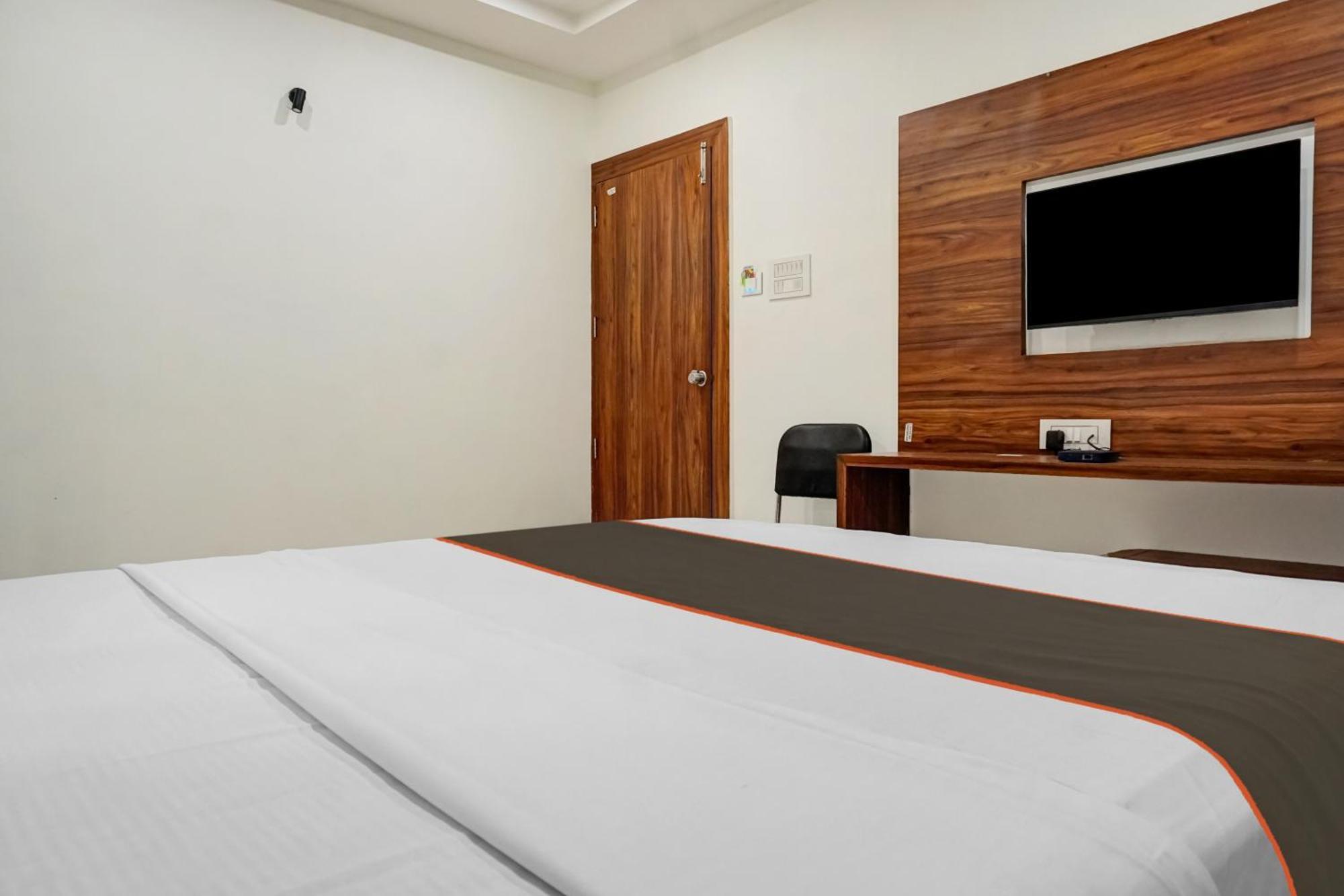Hotel O Sathvik Executive Hotel 3*