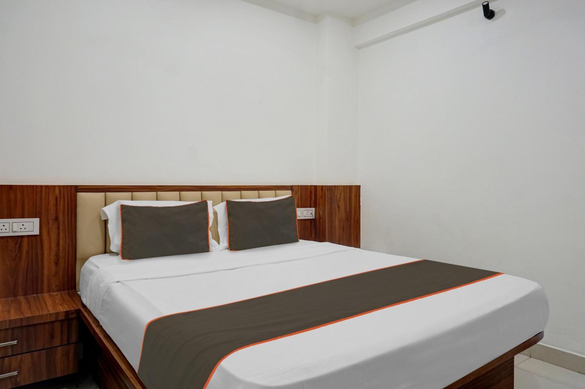 Hotel O Sathvik Executive 3*