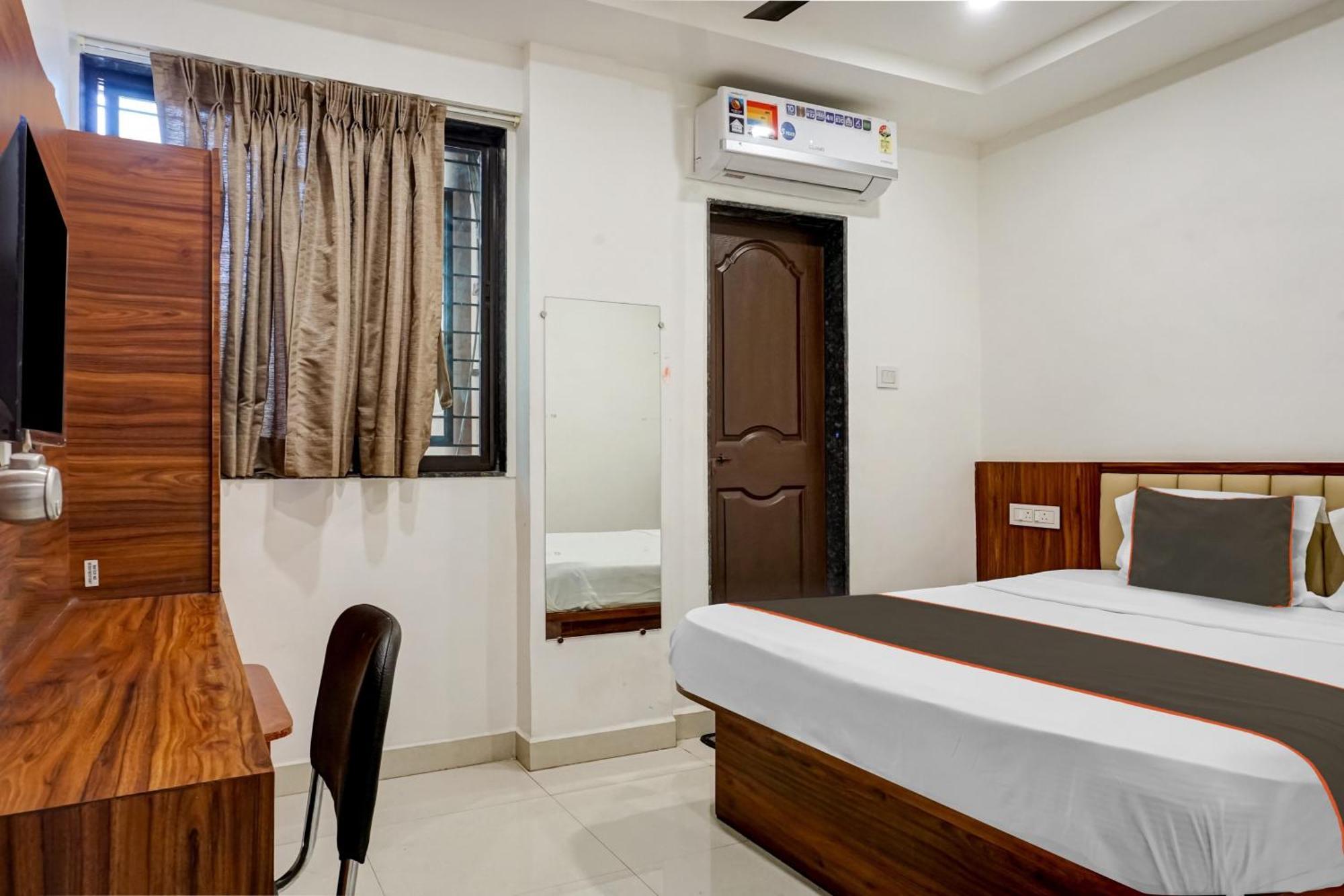Hotel O Sathvik Executive 3* Pune